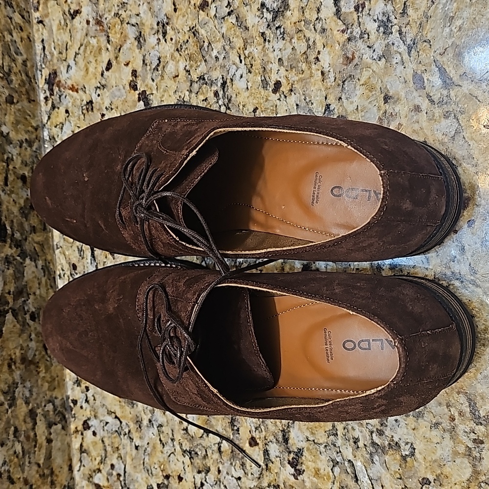 Men's casual shoes